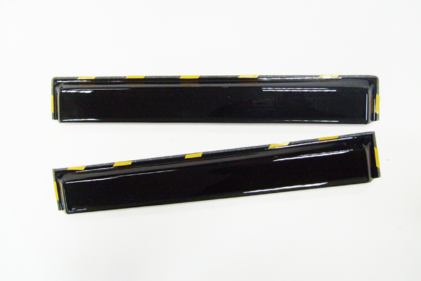 Дефлектор а/м МАЗ (прямой) черный